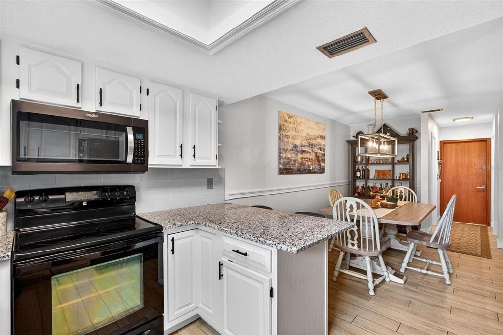 For Sale: $289,900 (3 beds, 2 baths, 1690 Square Feet)