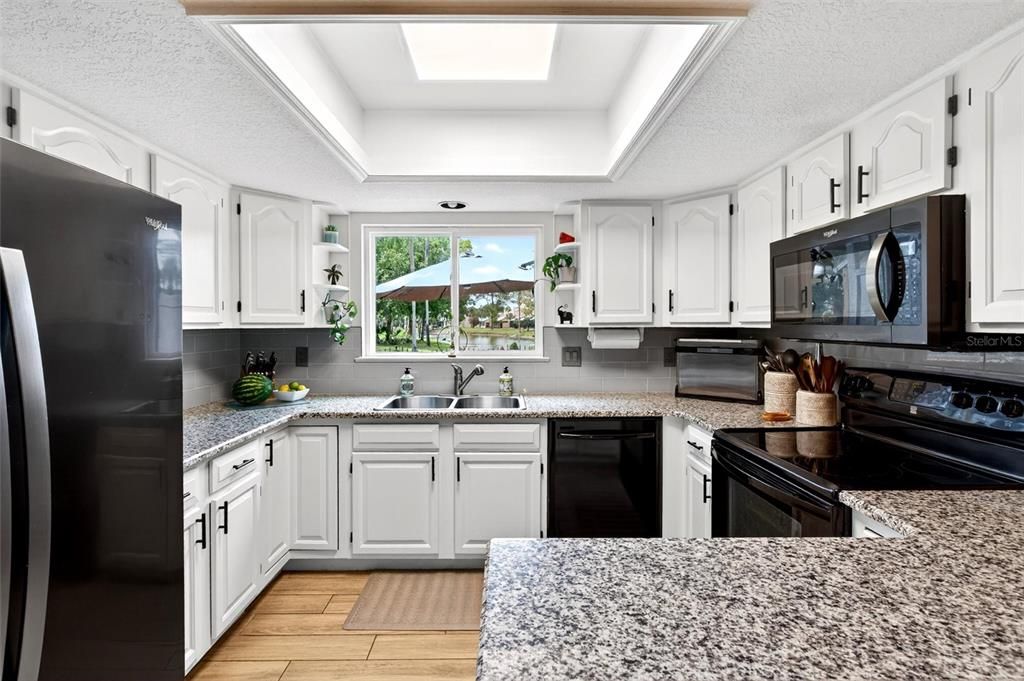 For Sale: $289,900 (3 beds, 2 baths, 1690 Square Feet)