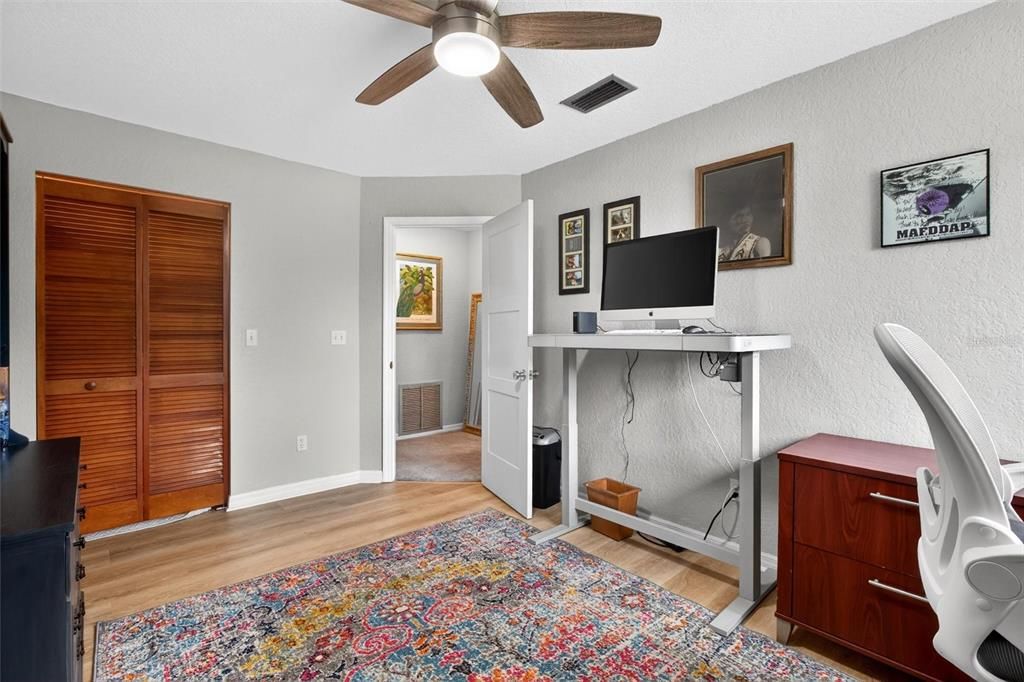 For Sale: $289,900 (3 beds, 2 baths, 1690 Square Feet)