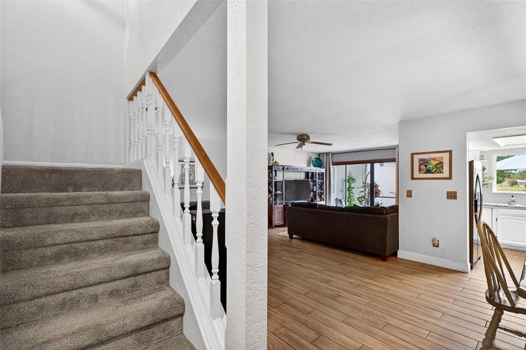 For Sale: $289,900 (3 beds, 2 baths, 1690 Square Feet)