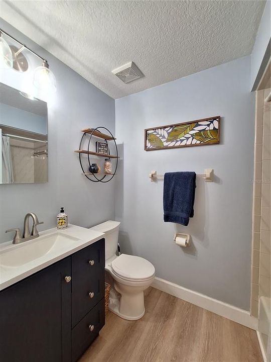 For Sale: $289,900 (3 beds, 2 baths, 1690 Square Feet)