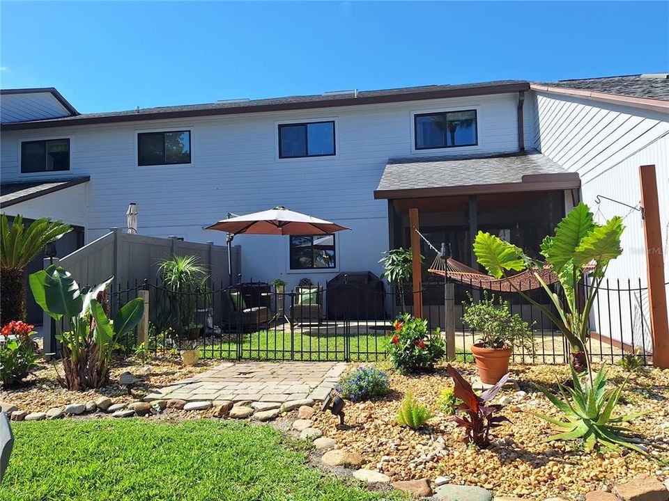For Sale: $289,900 (3 beds, 2 baths, 1690 Square Feet)