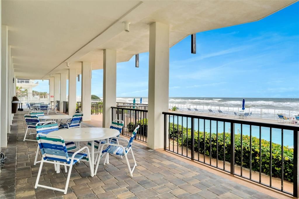 For Sale: $397,900 (2 beds, 2 baths, 1360 Square Feet)