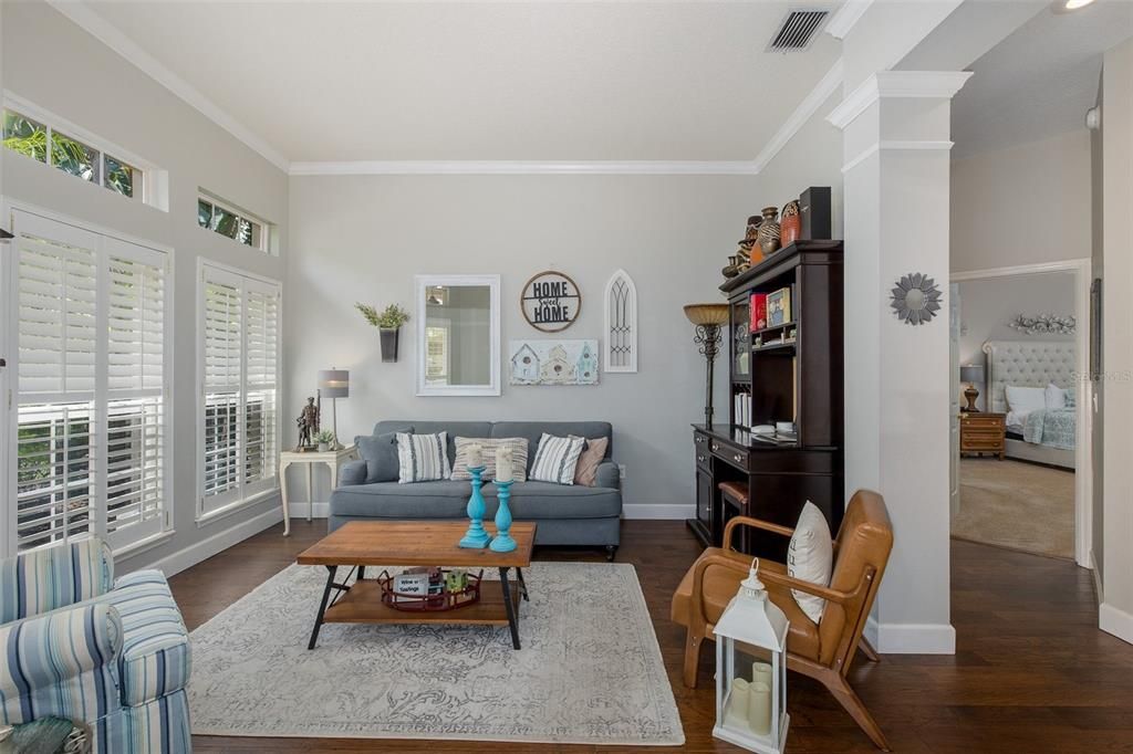 Activo con contrato: $849,900 (4 camas, 3 baños, 2943 Pies cuadrados)