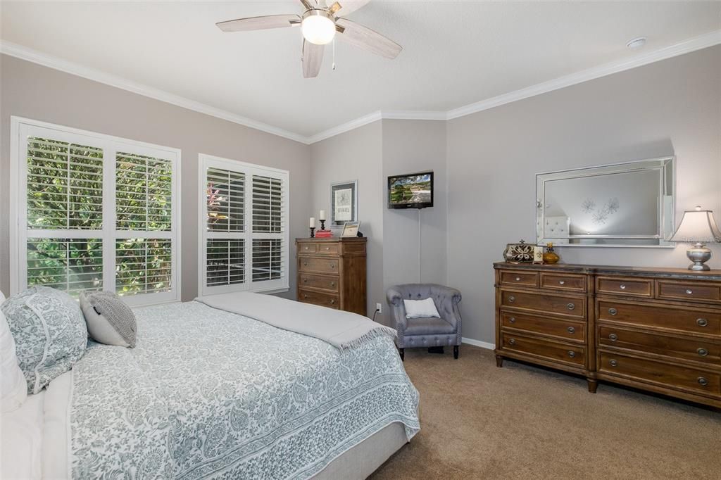 Activo con contrato: $849,900 (4 camas, 3 baños, 2943 Pies cuadrados)
