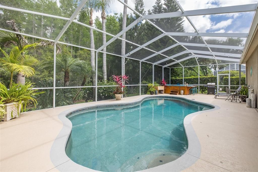 Activo con contrato: $849,900 (4 camas, 3 baños, 2943 Pies cuadrados)