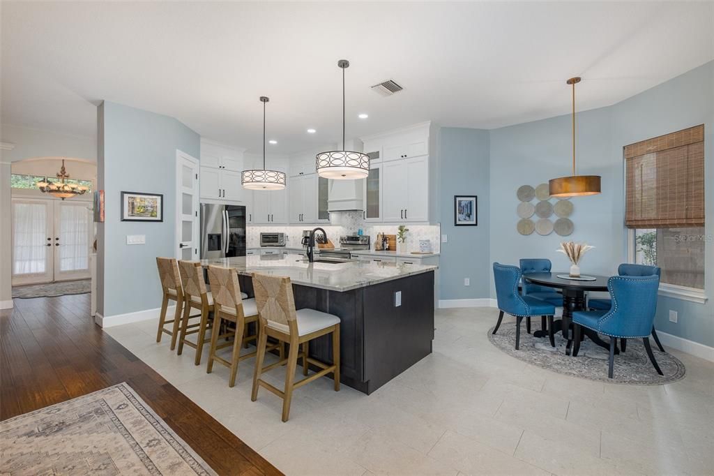 Activo con contrato: $849,900 (4 camas, 3 baños, 2943 Pies cuadrados)