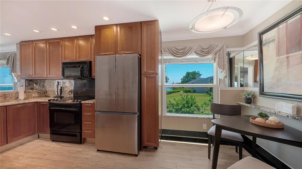 For Sale: $999,000 (3 beds, 2 baths, 1323 Square Feet)