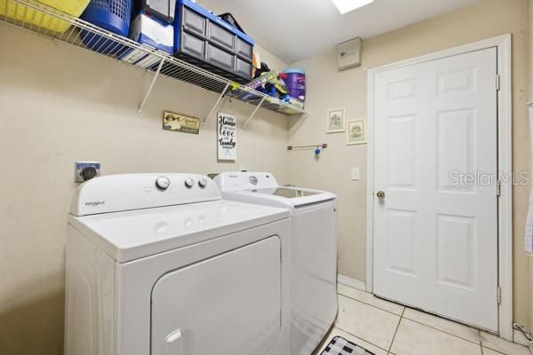 Activo con contrato: $235,000 (3 camas, 2 baños, 1658 Pies cuadrados)