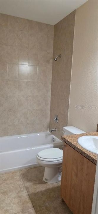 En Renta: $1,650 (3 camas, 2 baños, 1300 Pies cuadrados)