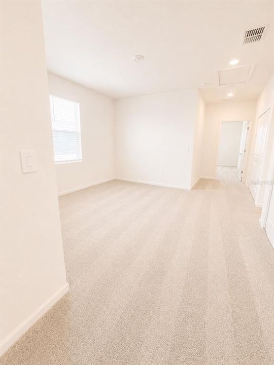 For Rent: $2,500 (3 beds, 2 baths, 1873 Square Feet)