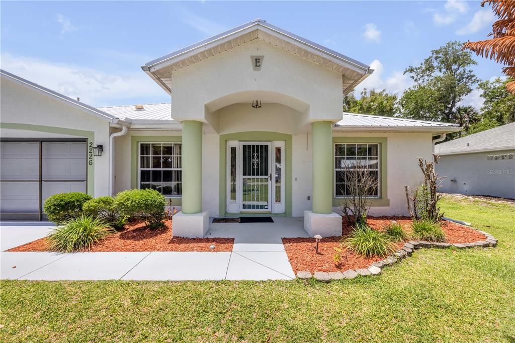 For Sale: $325,000 (3 beds, 2 baths, 1636 Square Feet)