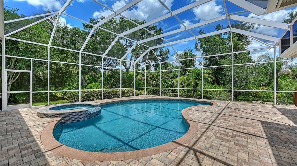 En Venta: $995,000 (4 camas, 3 baños, 3193 Pies cuadrados)