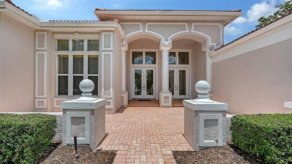 En Venta: $995,000 (4 camas, 3 baños, 3193 Pies cuadrados)