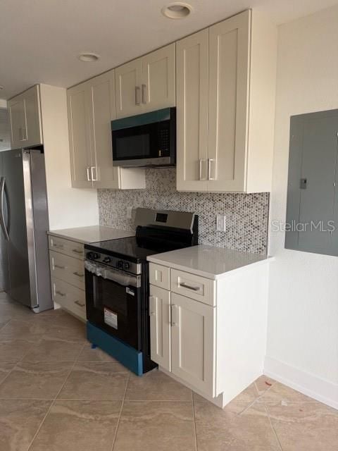 На продажу: $529,900 (2 спален, 2 ванн, 1650 Квадратных фут)