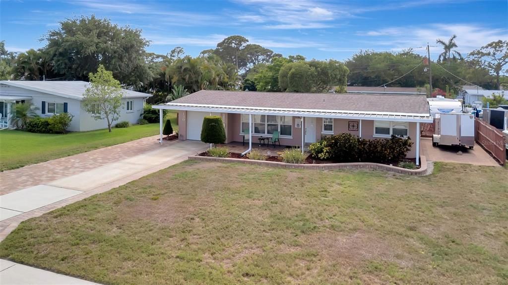 En Venta: $409,900 (2 camas, 2 baños, 1341 Pies cuadrados)