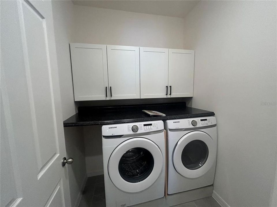 En Renta: $2,400 (3 camas, 2 baños, 1619 Pies cuadrados)