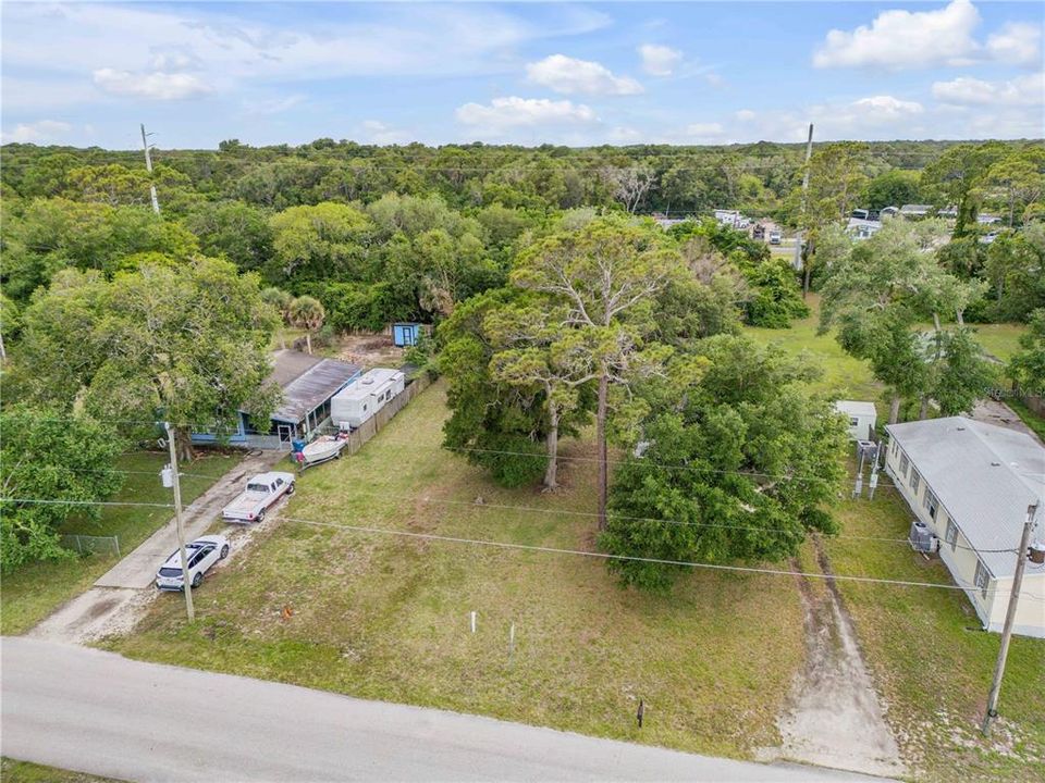 На продажу: $92,000 (0.25 acres)