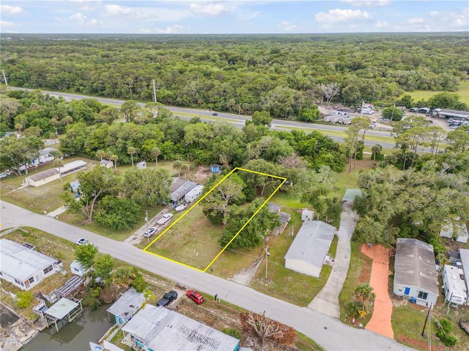 На продажу: $92,000 (0.25 acres)