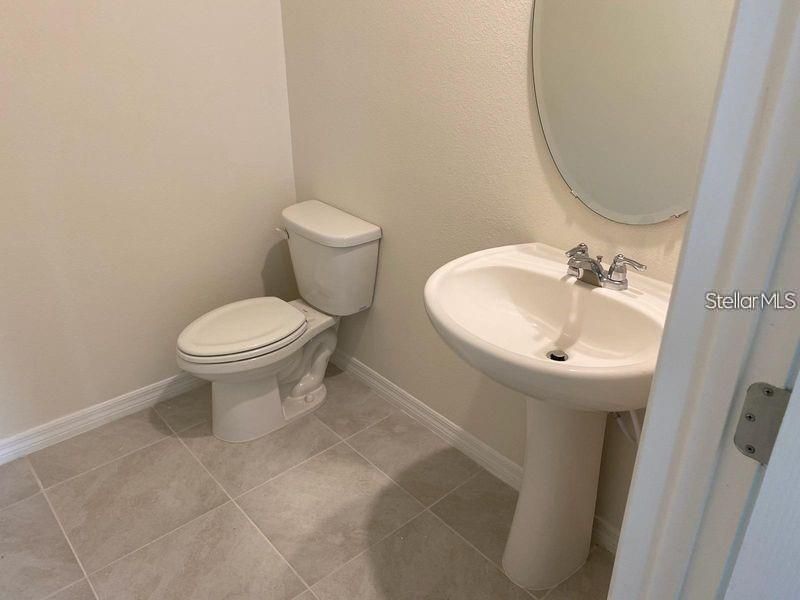 For Rent: $2,300 (4 beds, 2 baths, 2328 Square Feet)
