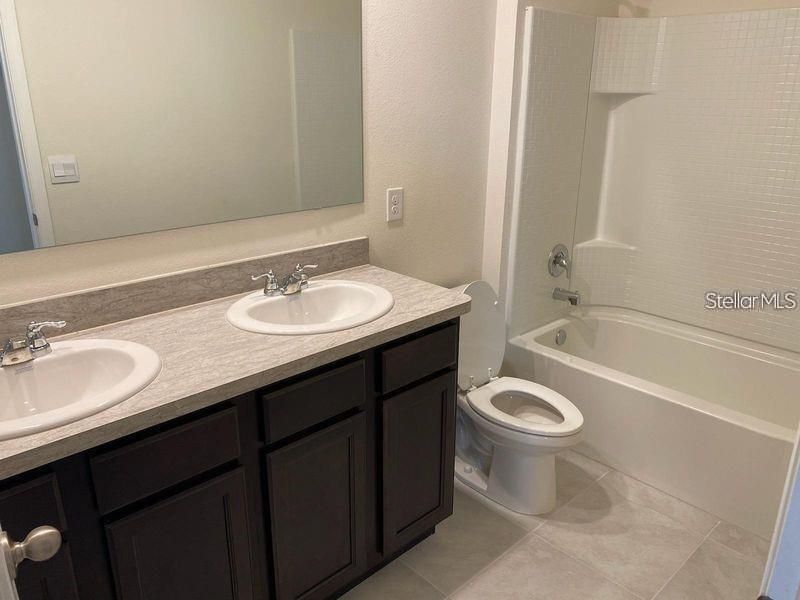 For Rent: $2,300 (4 beds, 2 baths, 2328 Square Feet)