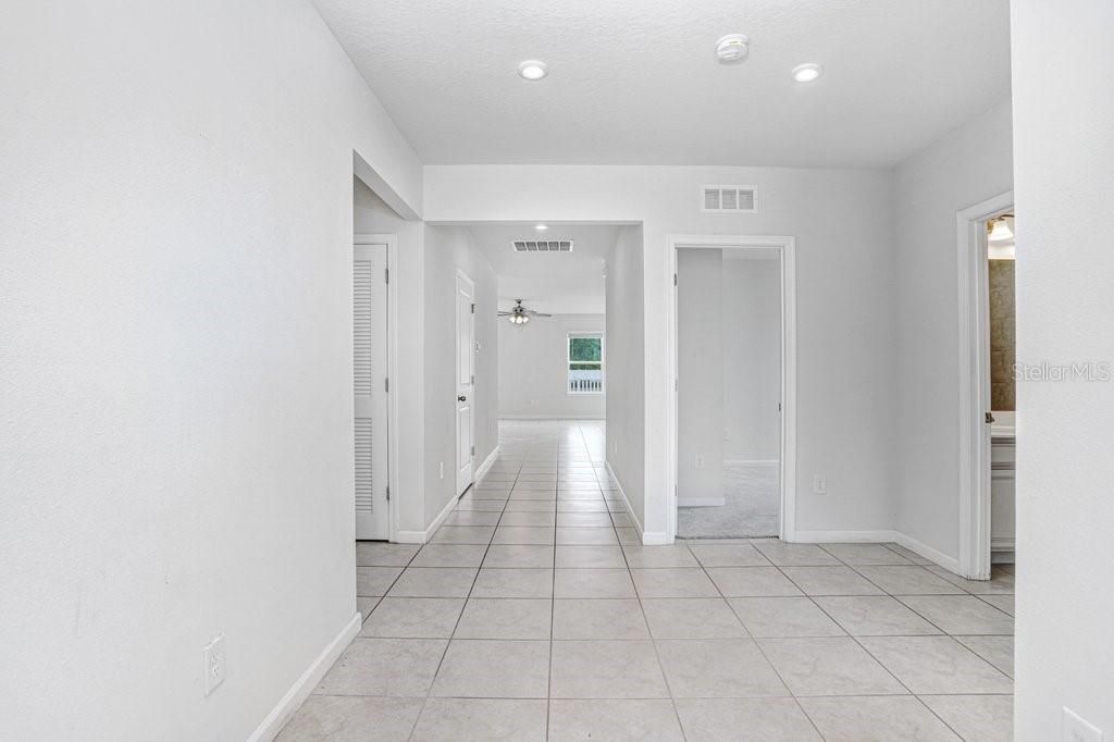 Active With Contract: $355,000 (4 beds, 2 baths, 1829 Square Feet)