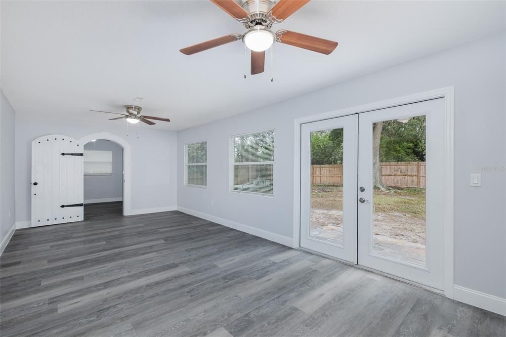 For Sale: $433,900 (3 beds, 2 baths, 1855 Square Feet)