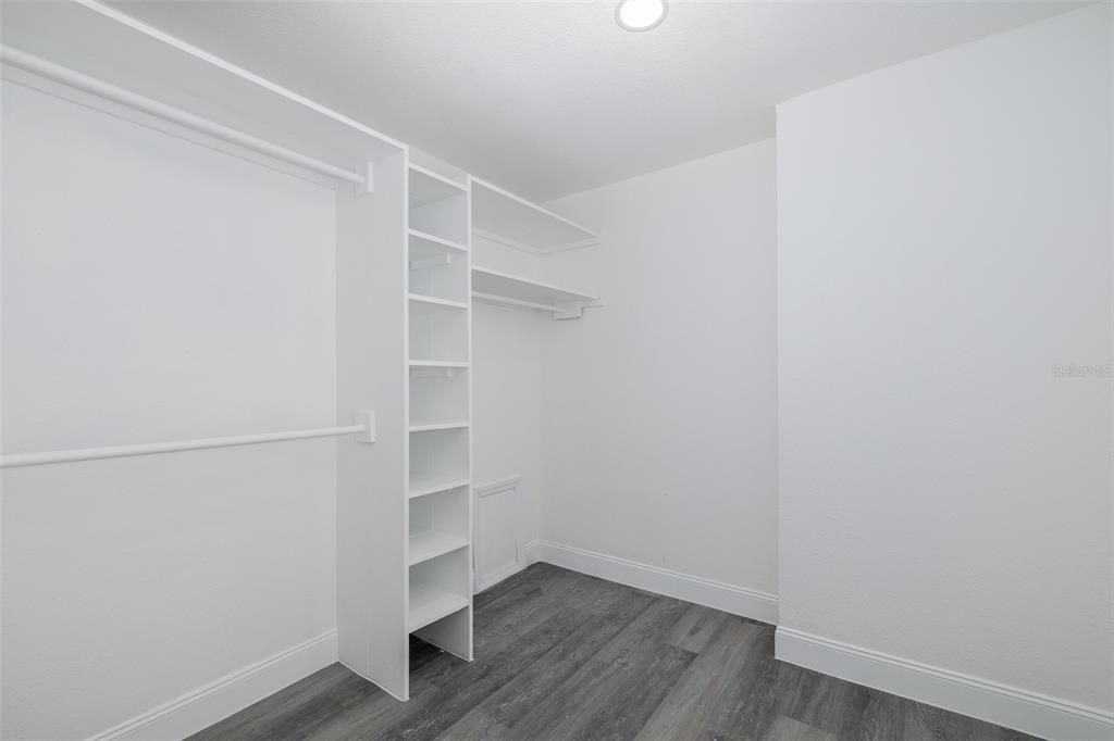 For Sale: $433,900 (3 beds, 2 baths, 1855 Square Feet)