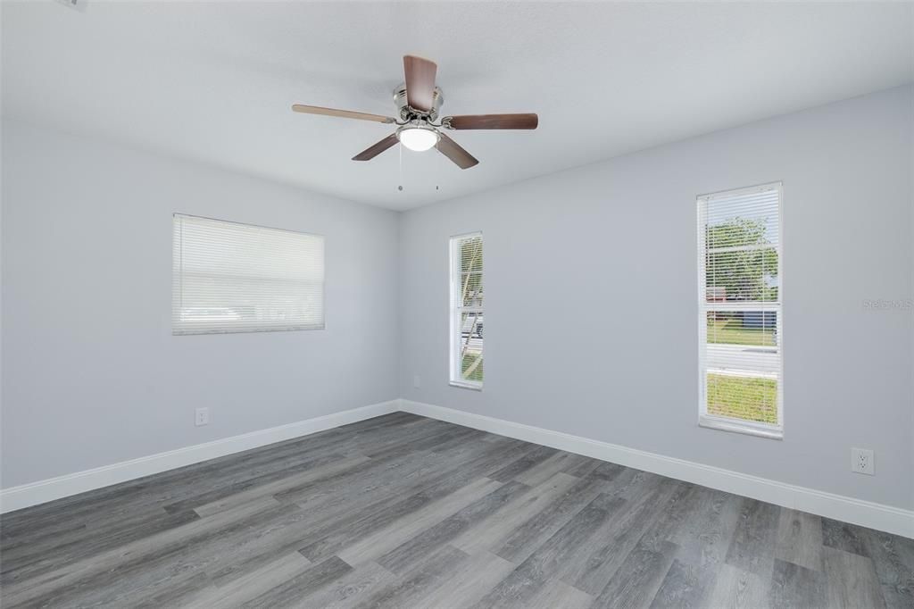 For Sale: $433,900 (3 beds, 2 baths, 1855 Square Feet)