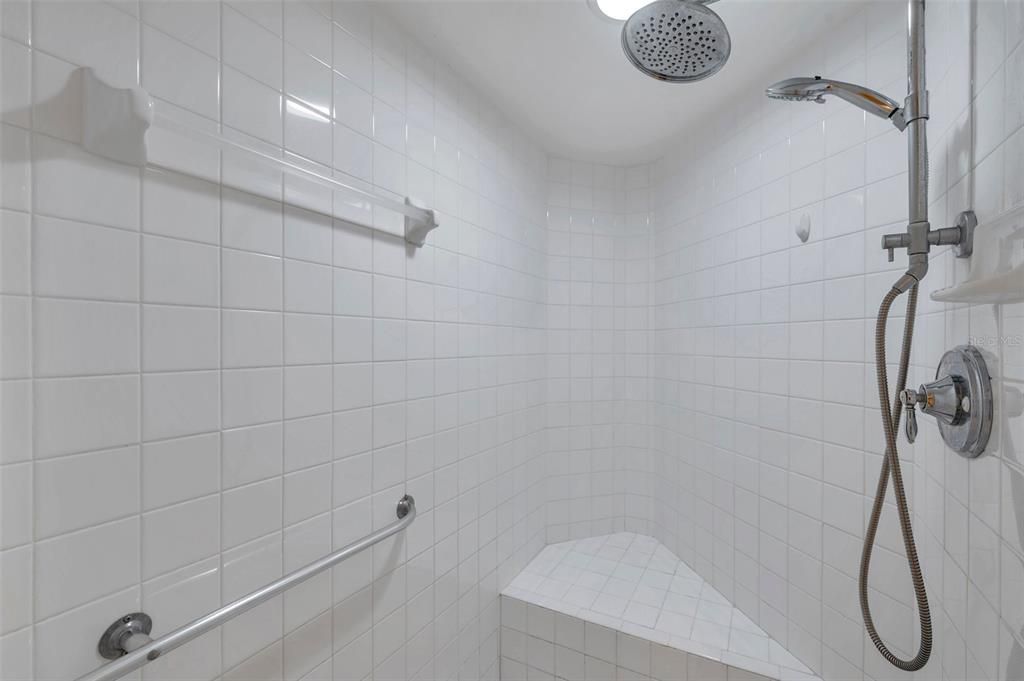 На продажу: $450,000 (3 спален, 2 ванн, 1801 Квадратных фут)