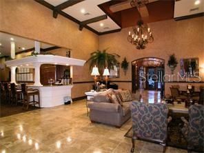 For Rent: $1,375 (1 beds, 1 baths, 949 Square Feet)