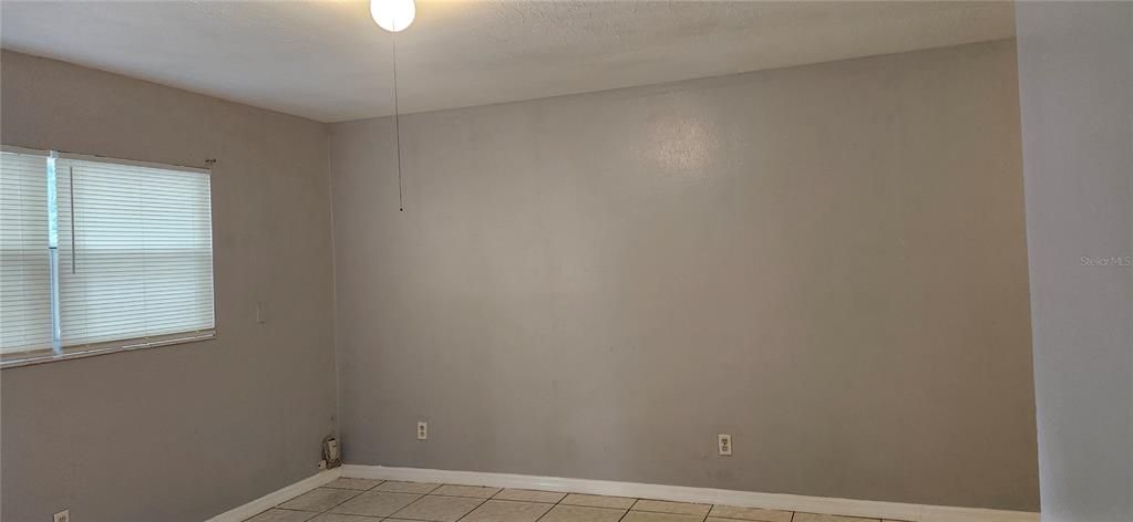 В аренду: $1,350 (2 спален, 1 ванн, 1296 Квадратных фут)