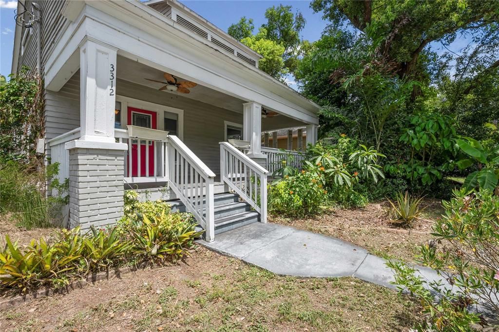 For Sale: $432,500 (4 beds, 2 baths, 1202 Square Feet)