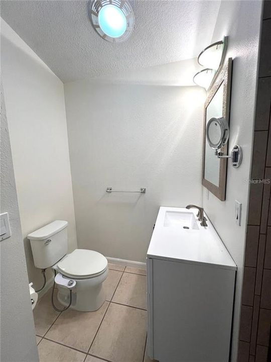 For Sale: $179,900 (2 beds, 1 baths, 1600 Square Feet)