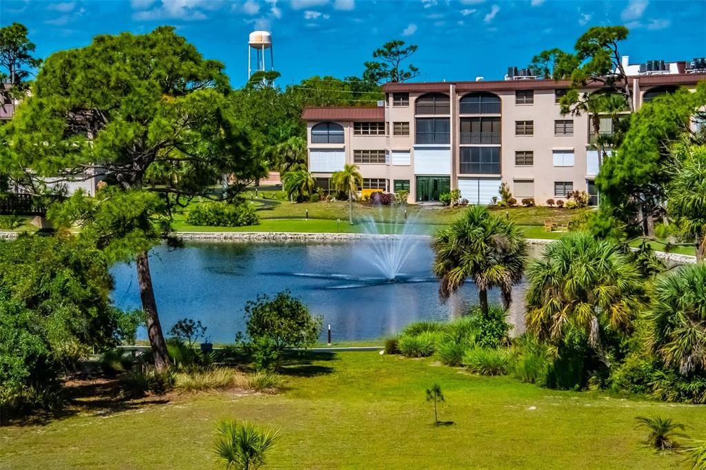 For Sale: $179,000 (2 beds, 2 baths, 1308 Square Feet)