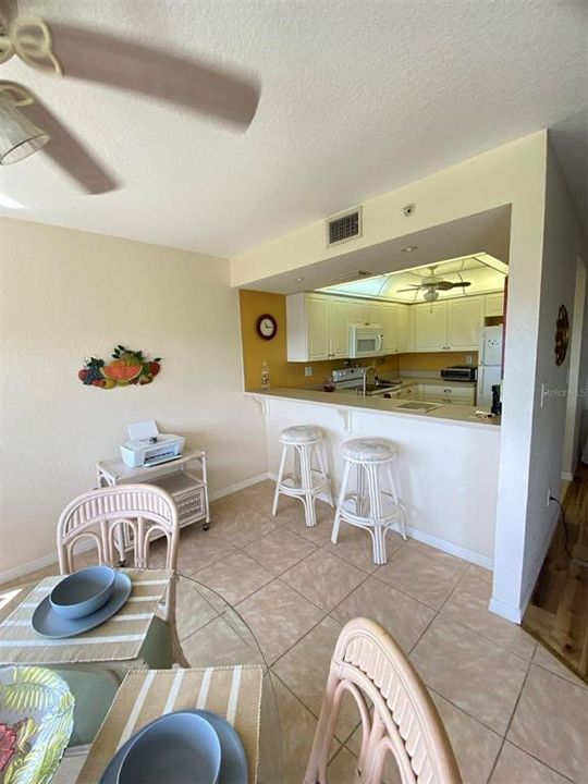 For Sale: $179,000 (2 beds, 2 baths, 1308 Square Feet)