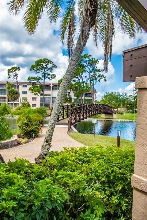 For Sale: $179,000 (2 beds, 2 baths, 1308 Square Feet)