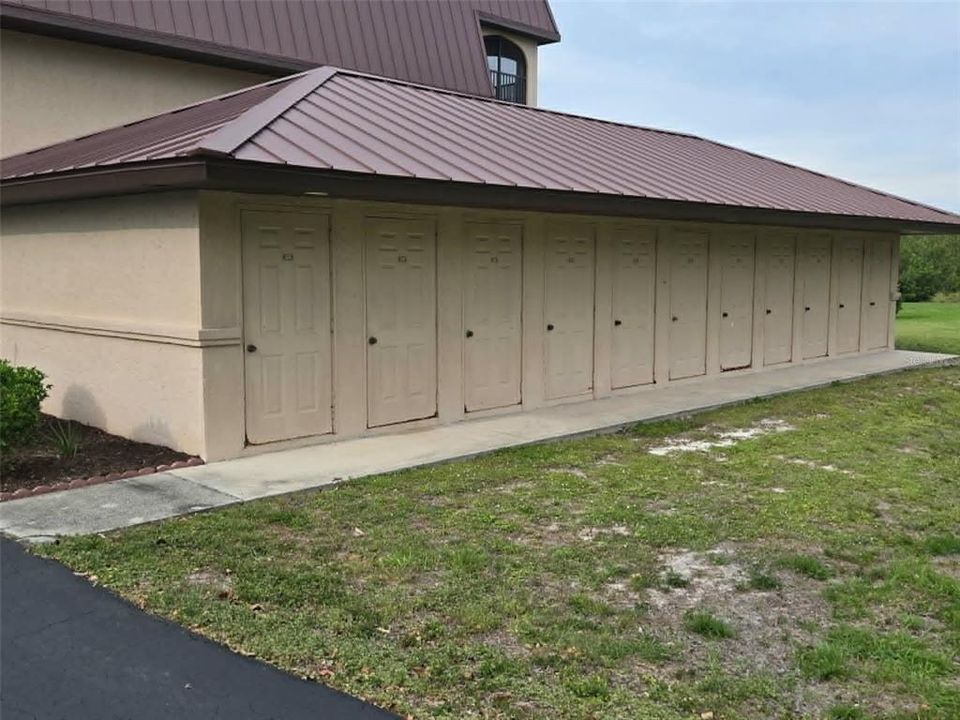 For Sale: $179,000 (2 beds, 2 baths, 1308 Square Feet)