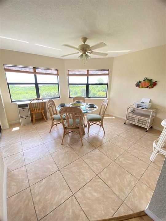 For Sale: $179,000 (2 beds, 2 baths, 1308 Square Feet)