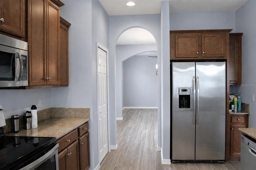 For Rent: $3,100 (3 beds, 3 baths, 2254 Square Feet)