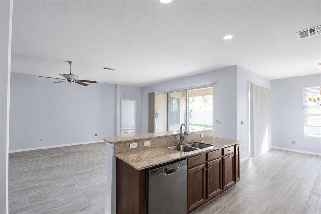 For Rent: $3,100 (3 beds, 3 baths, 2254 Square Feet)