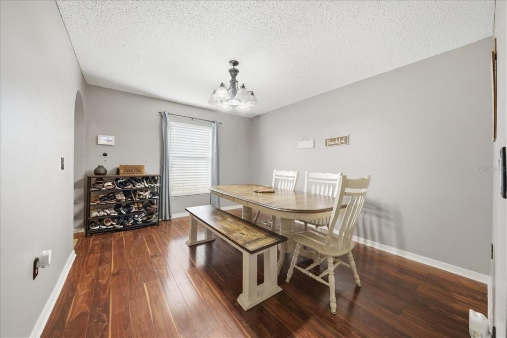 For Sale: $390,000 (4 beds, 2 baths, 2252 Square Feet)