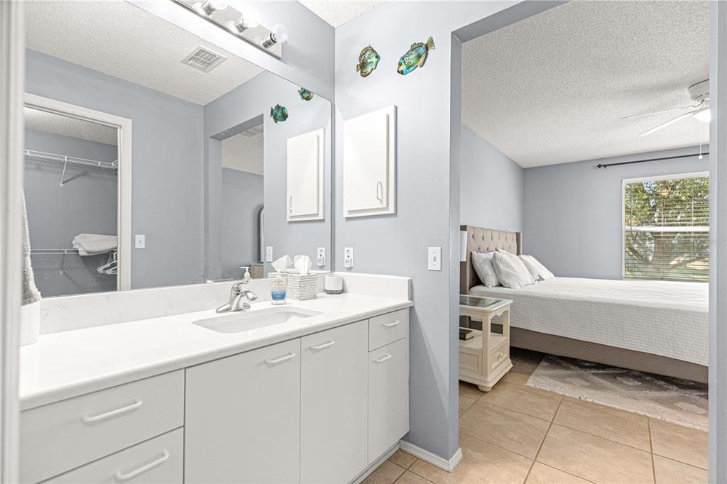 For Sale: $255,000 (2 beds, 2 baths, 1143 Square Feet)