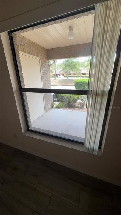 For Rent: $1,200 (2 beds, 1 baths, 854 Square Feet)