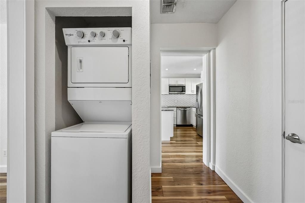 На продажу: $375,000 (3 спален, 2 ванн, 1080 Квадратных фут)