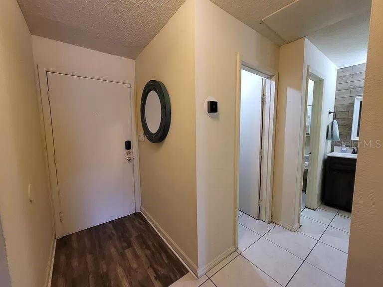 Active With Contract: $65,000 (2 beds, 1 baths, 876 Square Feet)