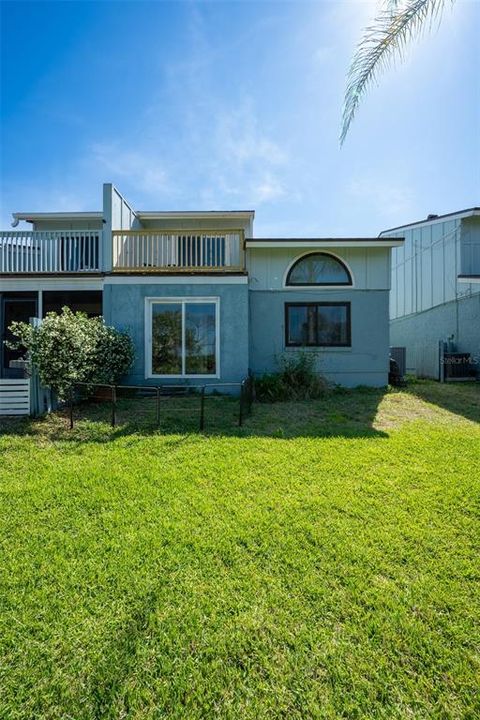 For Sale: $419,900 (2 beds, 2 baths, 1453 Square Feet)