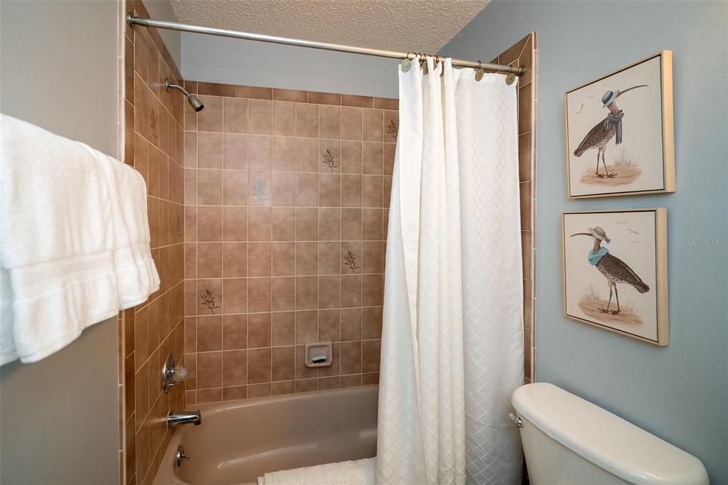 For Sale: $419,900 (2 beds, 2 baths, 1453 Square Feet)