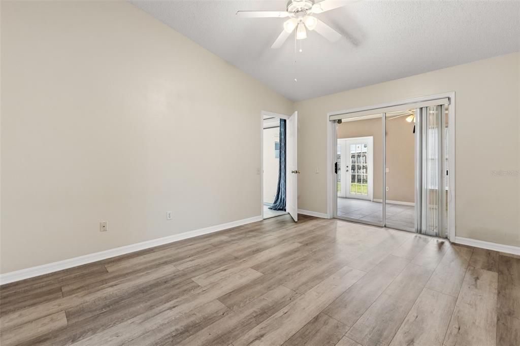 For Sale: $390,000 (3 beds, 2 baths, 1858 Square Feet)