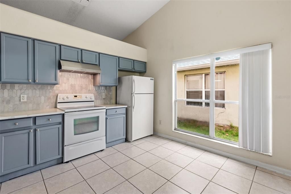 For Sale: $390,000 (3 beds, 2 baths, 1858 Square Feet)